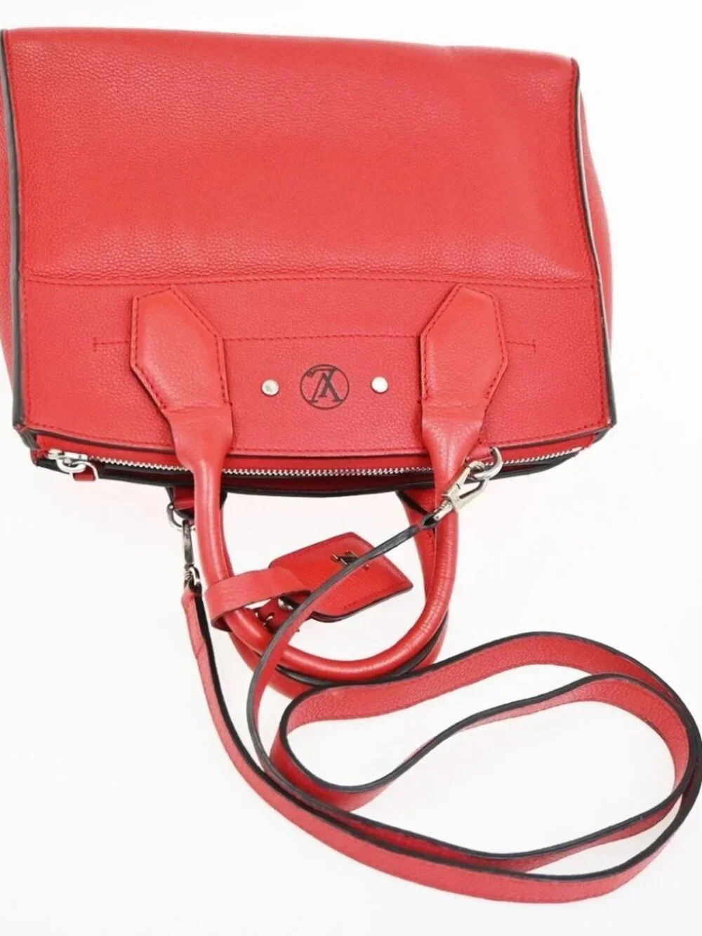 Louis Vuitton please check